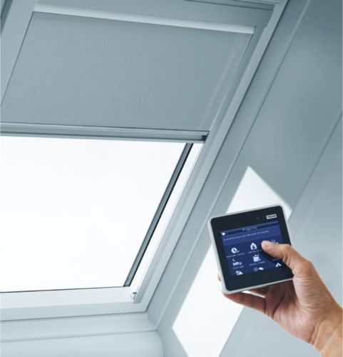 Velux skylight best sale blinds