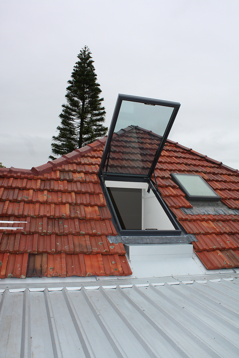 Architectural Glass Hatches